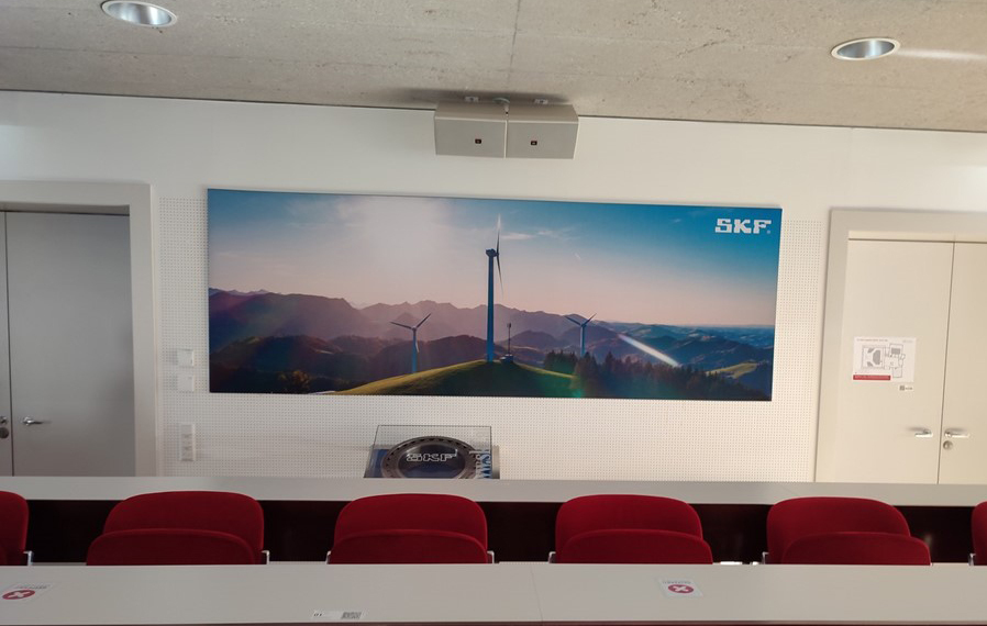 Beispielbild Raumpatenschaft mit SKF: Abbildung einiger Windräder in den Bergen