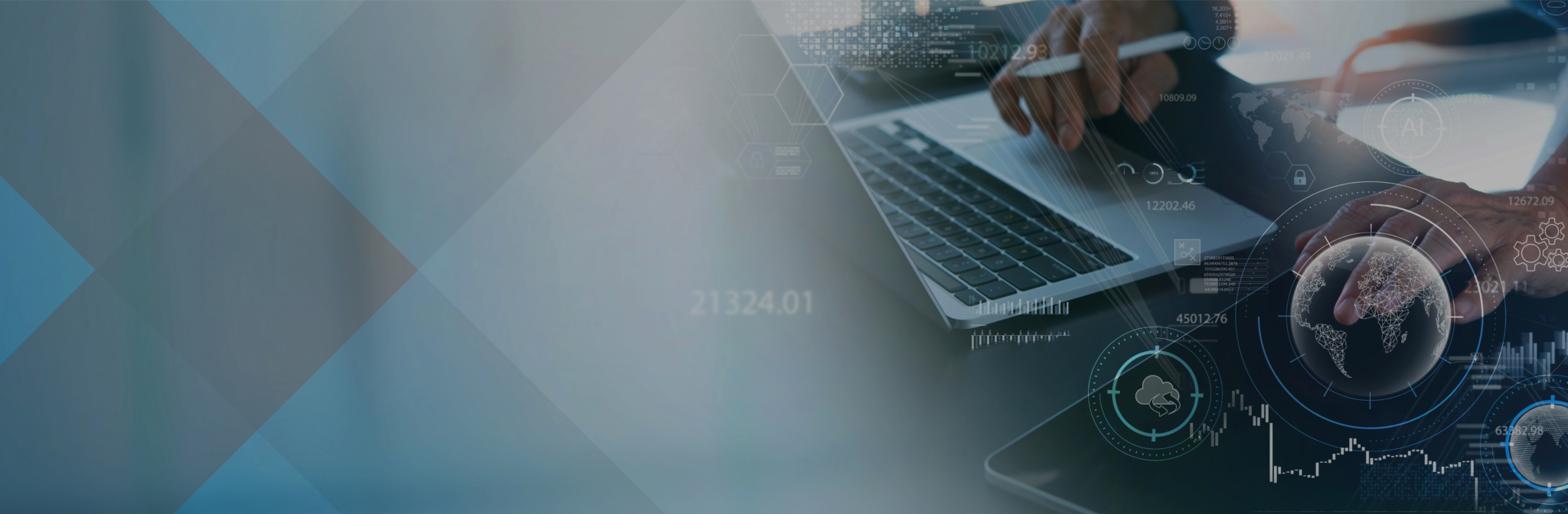 Eine Person arbeitet am Laptop, wobei digitale Überlagerungen von Finanzdiagrammen und globalen Netzwerken sichtbar sind. Der Hintergrund ist eine Mischung aus unscharfen Blautönen.