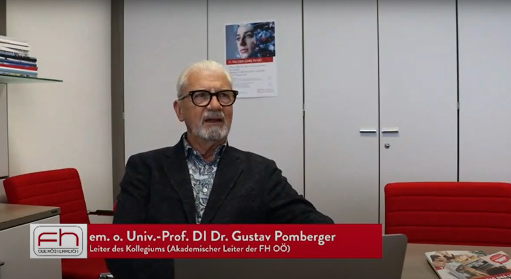 Auf diesem Bild ist em. o. Univ.-Prof. DI Dr. Gustav Pomberger, Leiter des Kollegiums der FH OÖ, zu sehen.