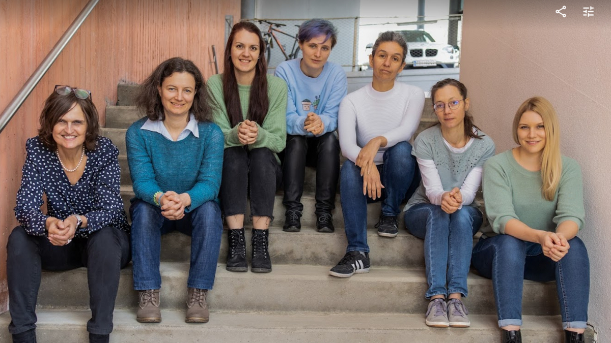 Gruppenfoto von Teilnehmerinnen des Tech Fem Club's.