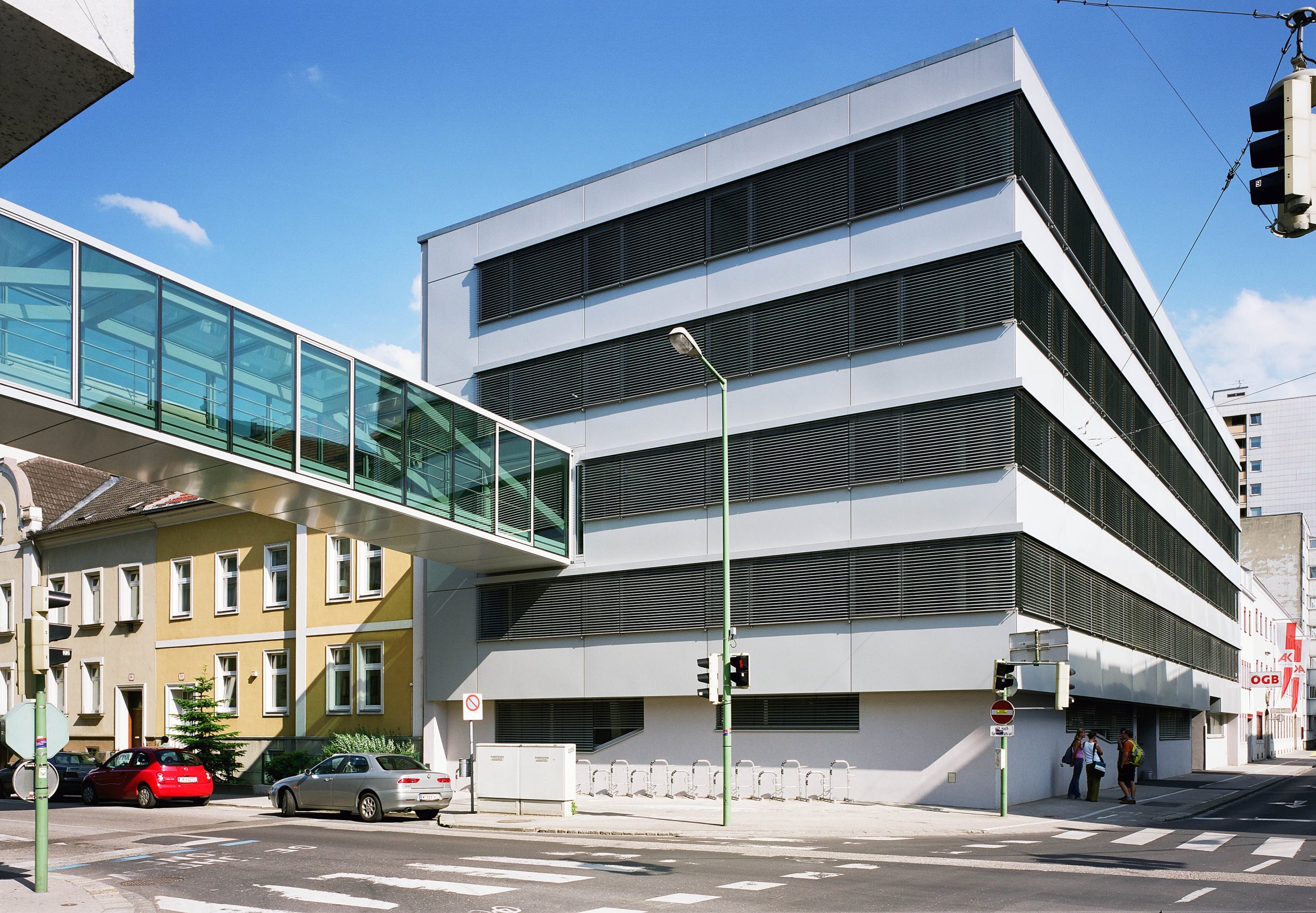 Das Gebäude der Fachhochschule Wels von außen.